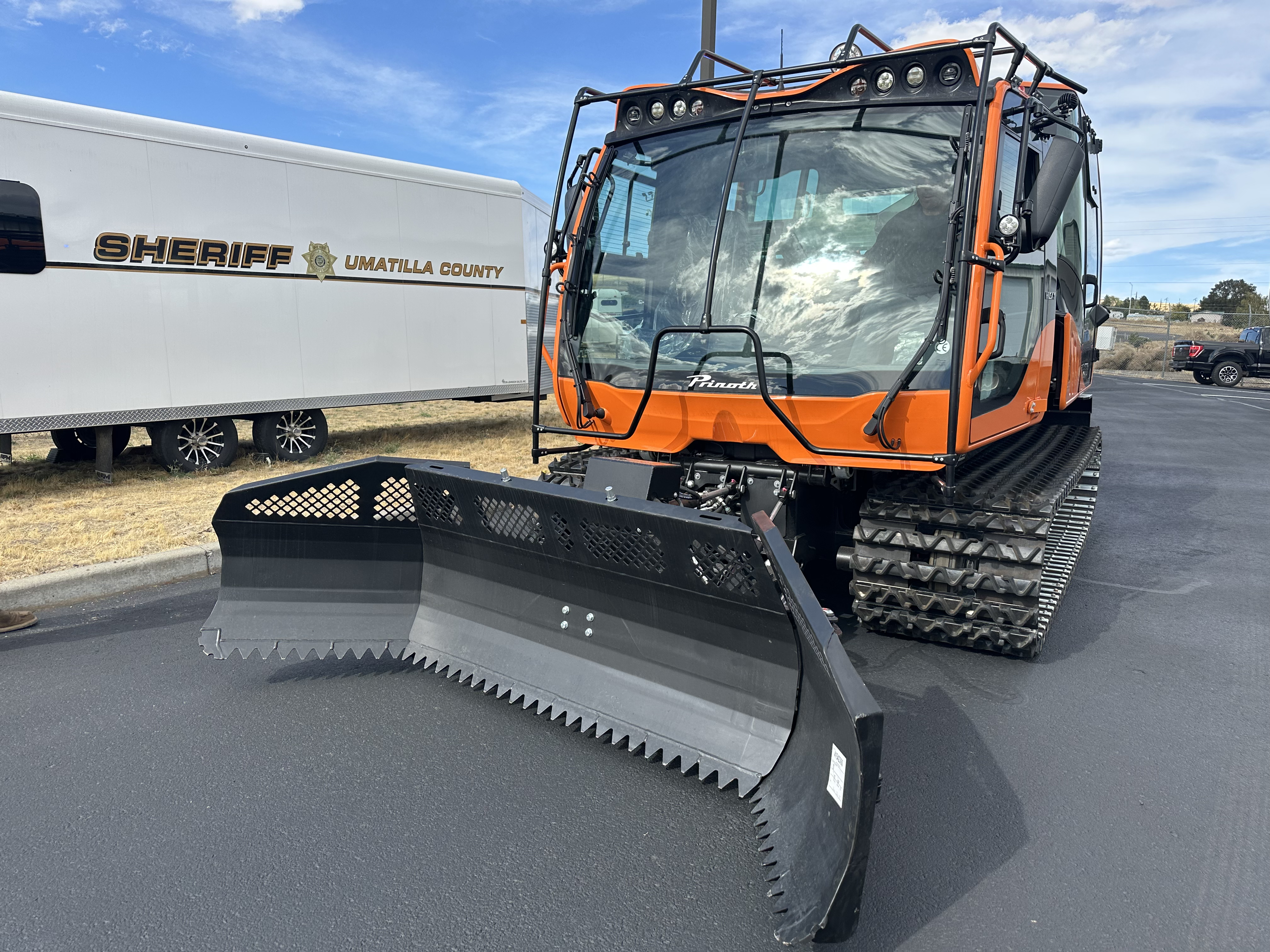 Les cabines pour les Husky se joignent à la recherche et au sauvetage