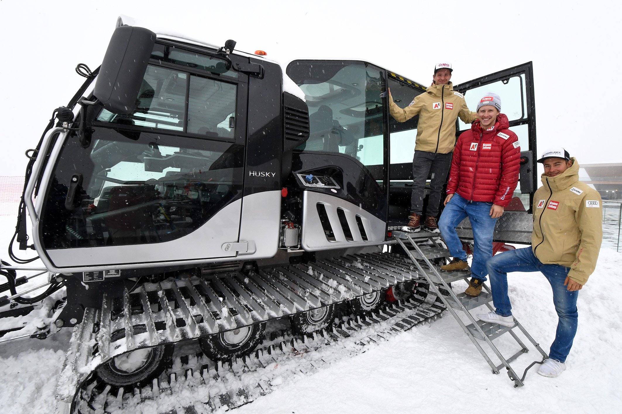 The Prinoth Husky Transport Cabin in VIP Check The Prinoth Husky Transport Cabin in VIP Check